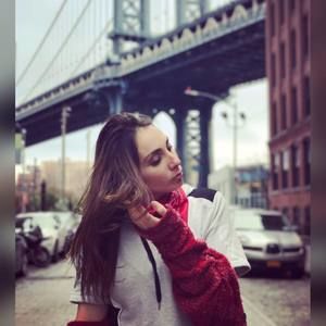 Meet your Posher, Piera